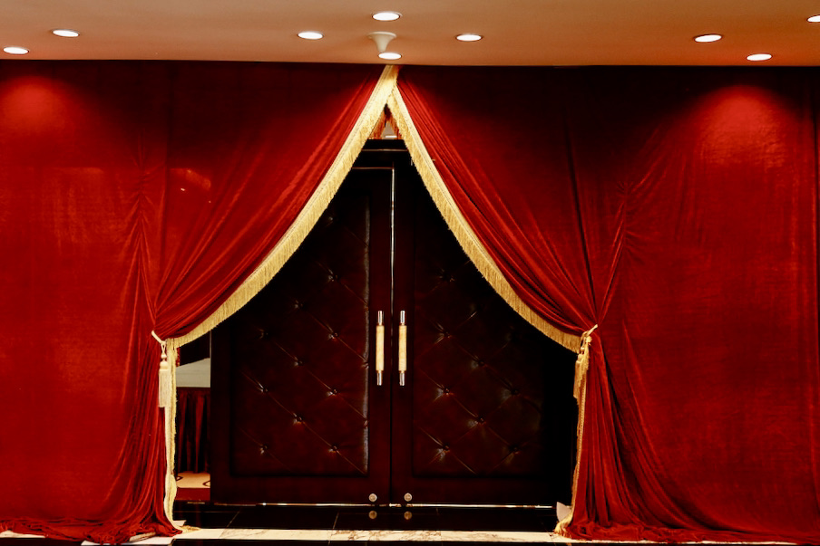 DOOR(08-08-13-46-01)