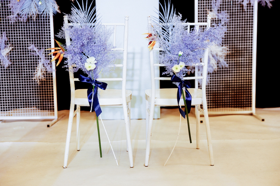 西式椅子(08-08-13-46-01)